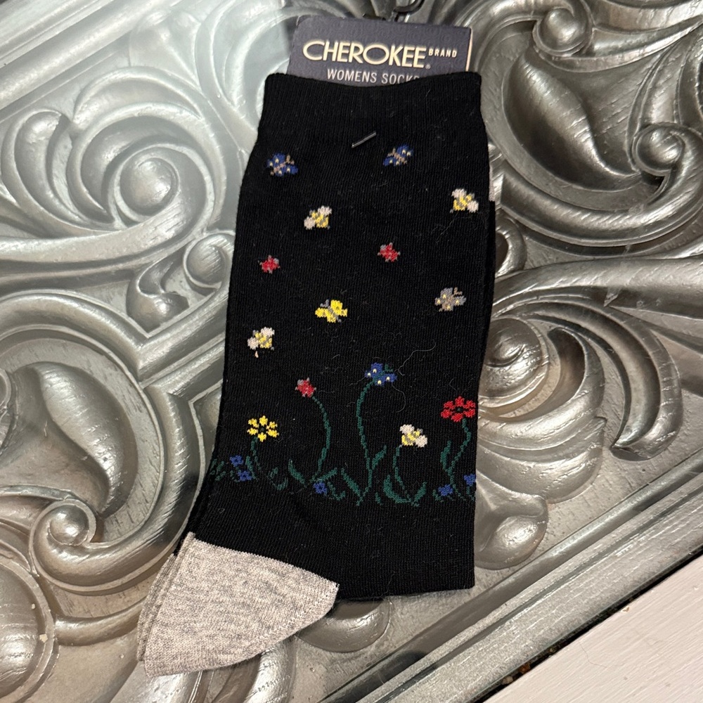 Cherokee Socks Shoe Size 4 - 10 Wildflower Black with Colorful Floral Pattern